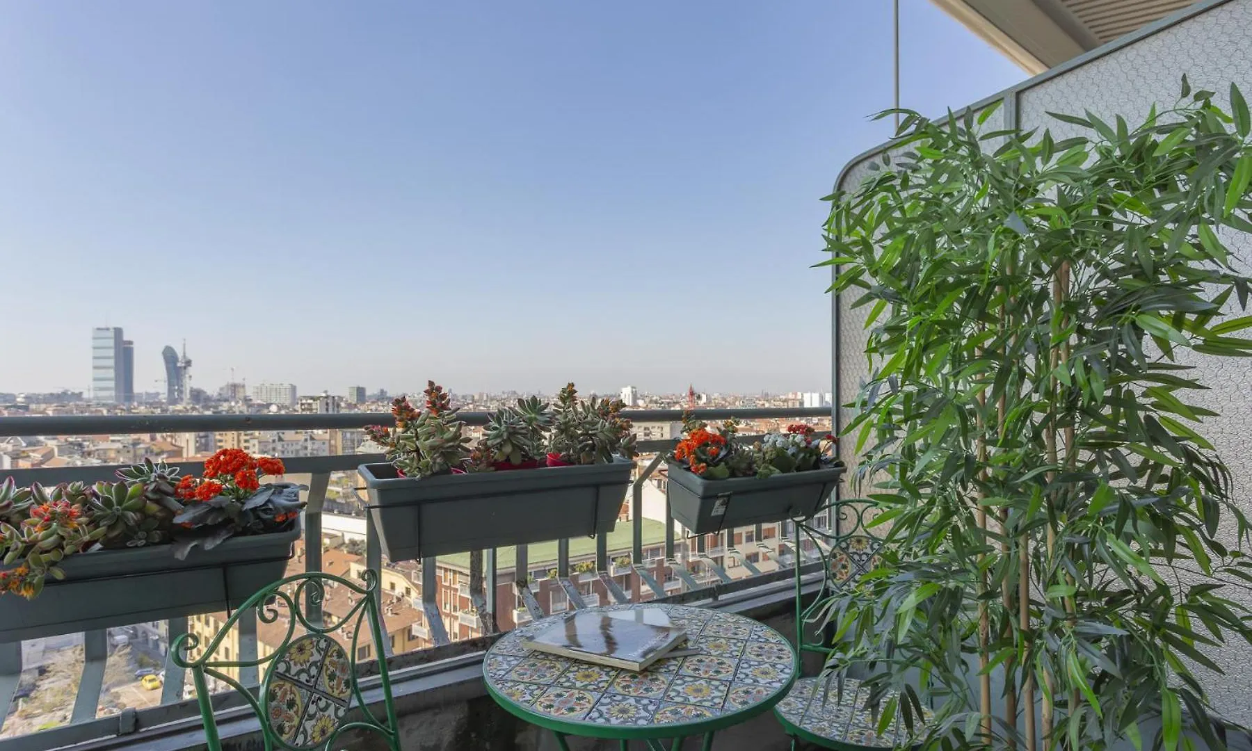 Biancamano 13Th Floor Skyline View Vith Balcony Apartment Milan Italy