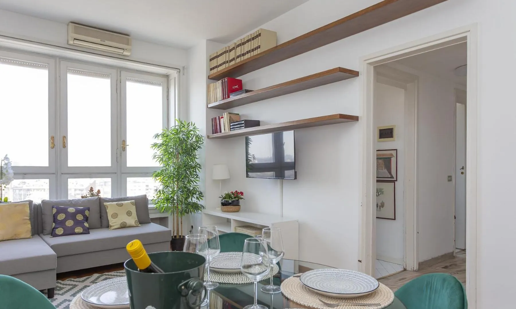 Biancamano 13Th Floor Skyline View Vith Balcony Apartment Milan Italy